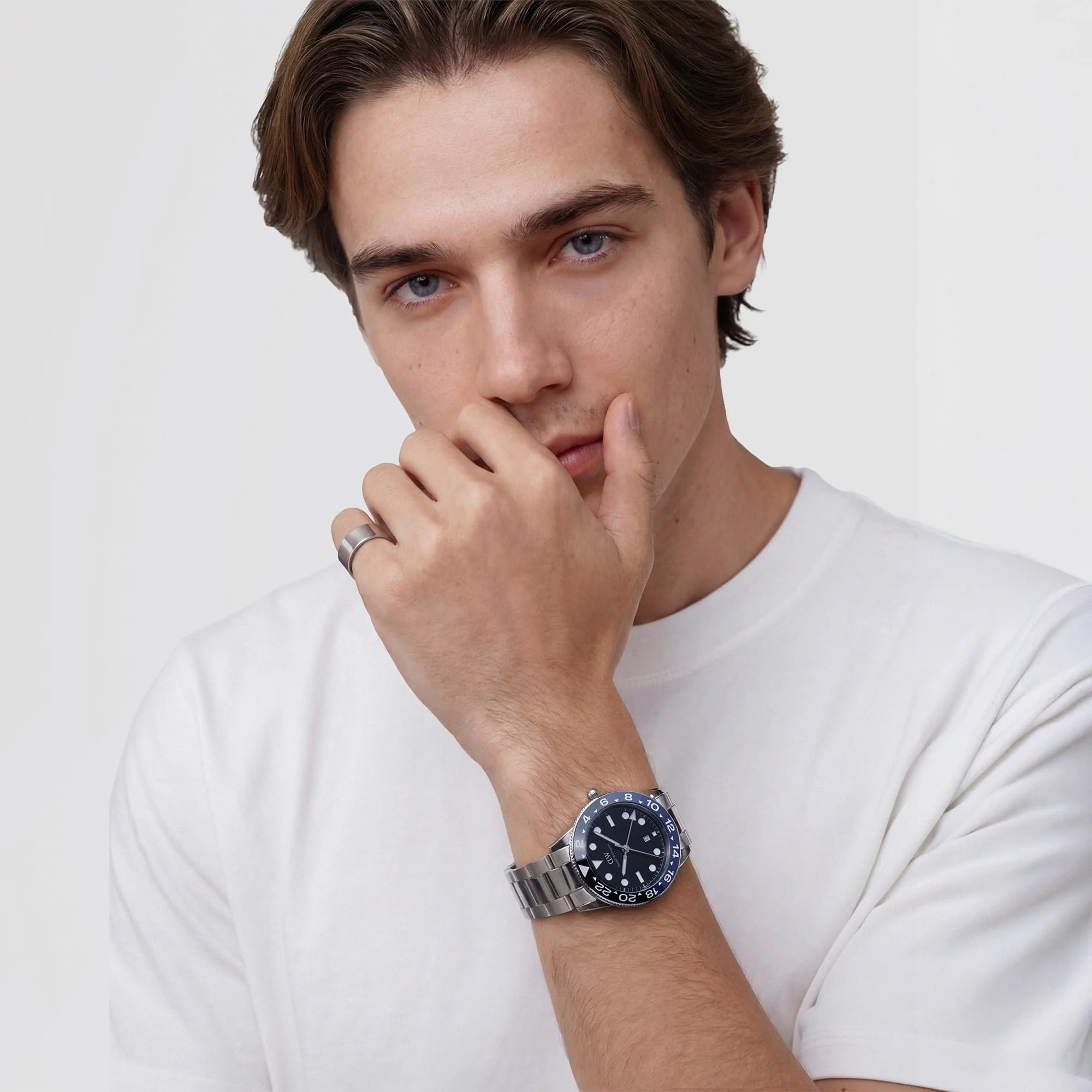 Iconic GMT Link Black Blue Ceramic Bezel Silver - Image 2